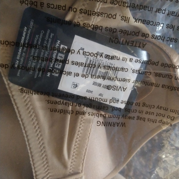 One fab fit shaper Tshirt bra. 34DD choose color - Picture 8 of 10